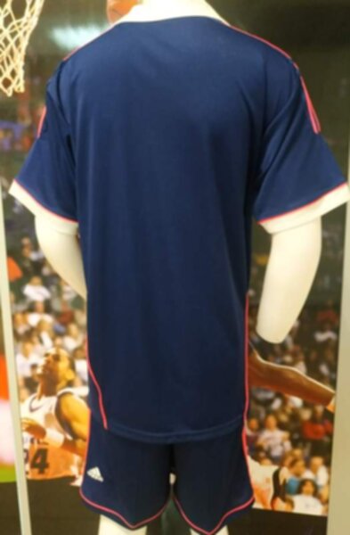 форма Olympique Lyonnais  2011-2012