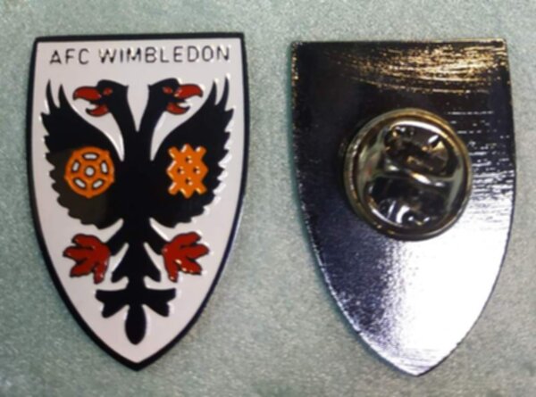 значок AFC Wimbledon  №1123  2,5 x 2 см металл