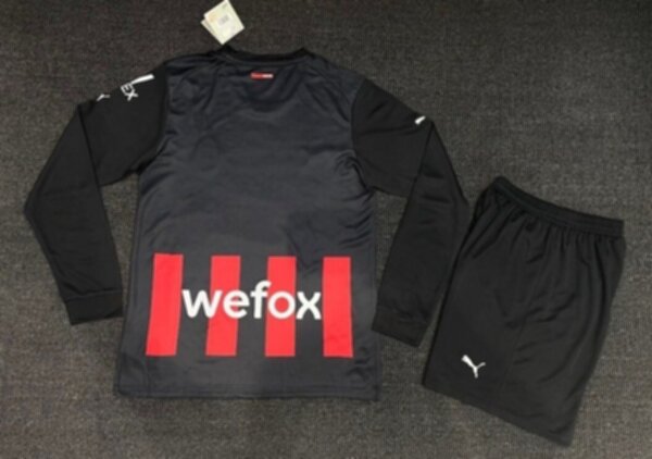 форма AC Milan  длинный рукав 2022-2023  домашняя   полиэстер 100%