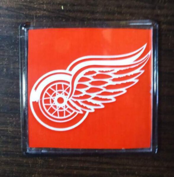 магнит Detroit Red Wings   6х6см пластик