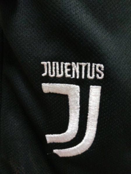 форма детская  Juventus  длинный рукав  2019-2020  домашняя Лига Чемпионов  полиэстер 100%
