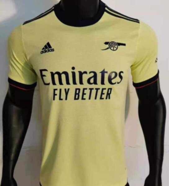 форма  Arsenal  2021-2022  гостевая