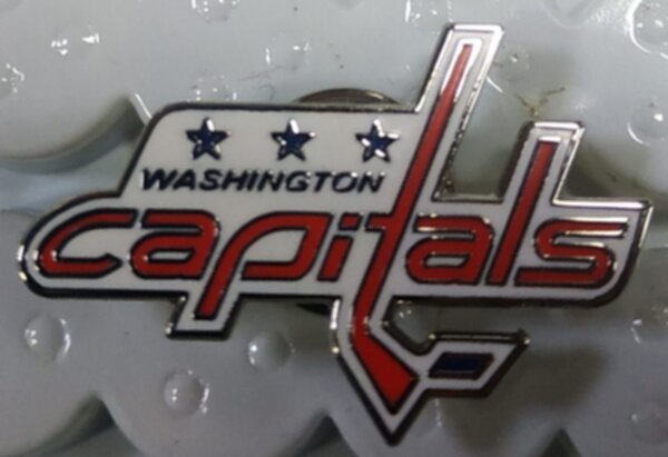 значок Washington Capitals  №0672  3 см х 2 см,металл