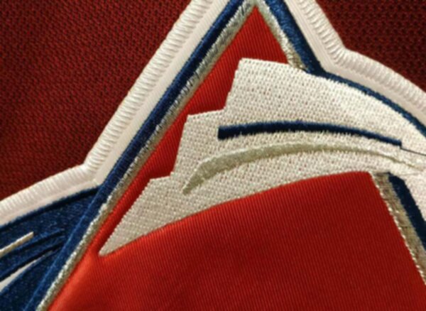 свитер хоккейный Colorado Avalanche adidas