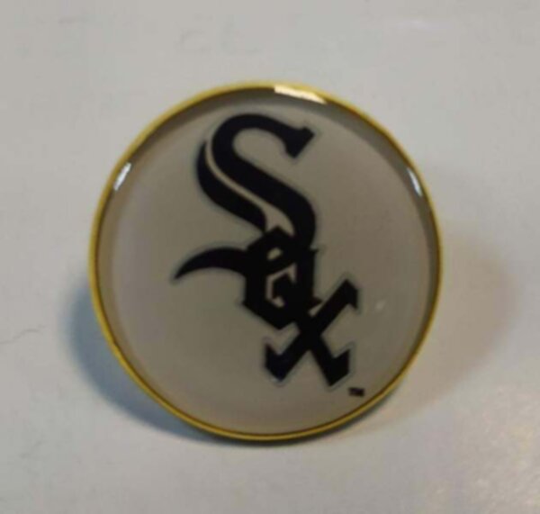 значок   Chicago White Sox  №1020   2,5 см  металл+полимерная смола