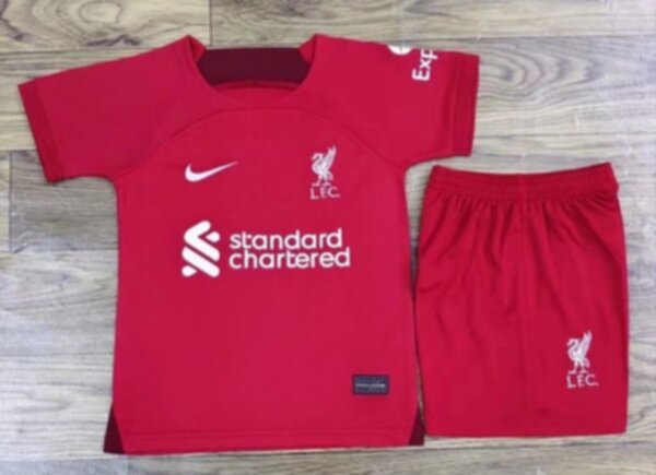 форма детская Liverpool  2022-2023  домашняя