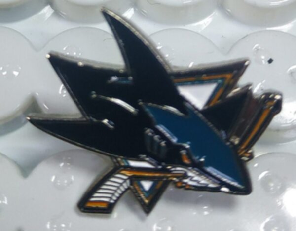 значок San Jose Sharks  №1160   2,5 х 2 см металл