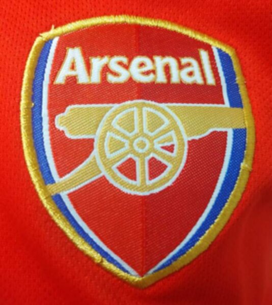 форма Arsenal   2021-2022  домашняя