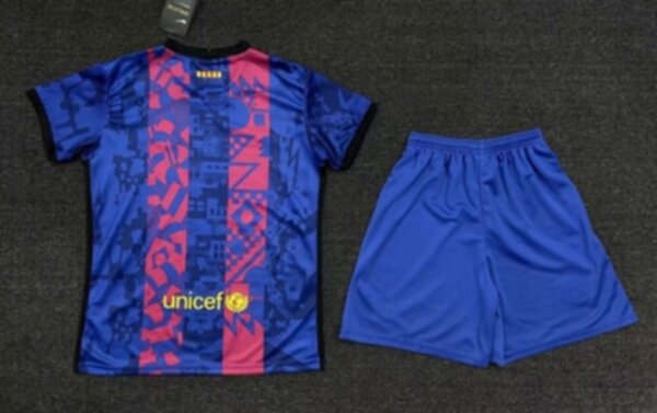 форма Barcelona   2021-2022  резервная