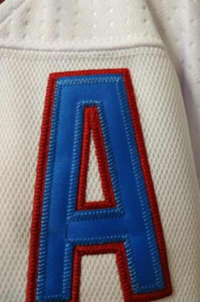 свитер  хоккейный  Colorado Avalanche №29 MacKINNON