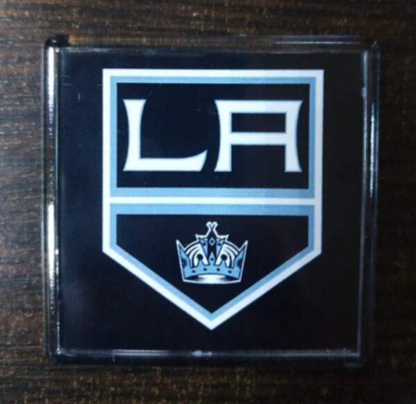 магнит Los Angeles Kings  6х6см пластик
