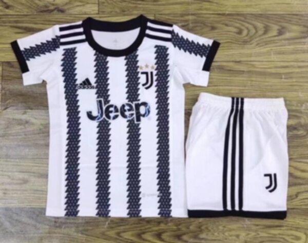 форма детская Juventus  2022-2023  домашняя