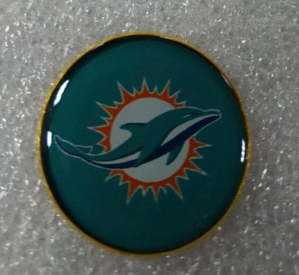 значок Miami Dolphins №1249  2,5 см металл+полимерная смола