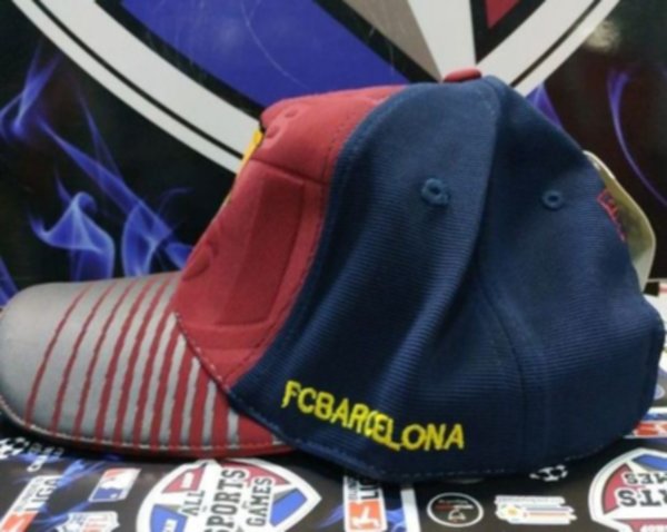 бейсболка Barcelona