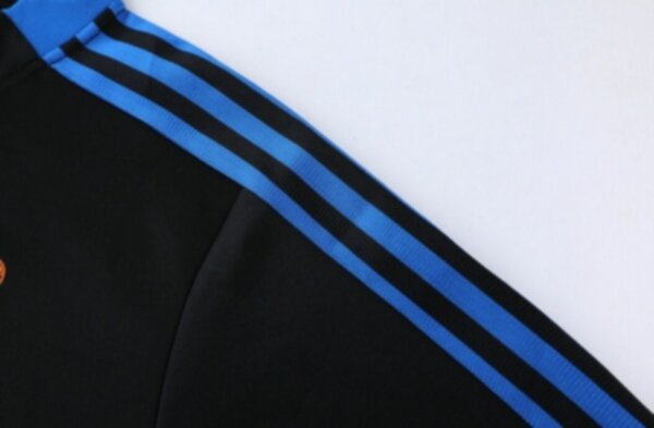 спортивный костюм Real Madrid  2021-2022 Adidas полиэстер 100%