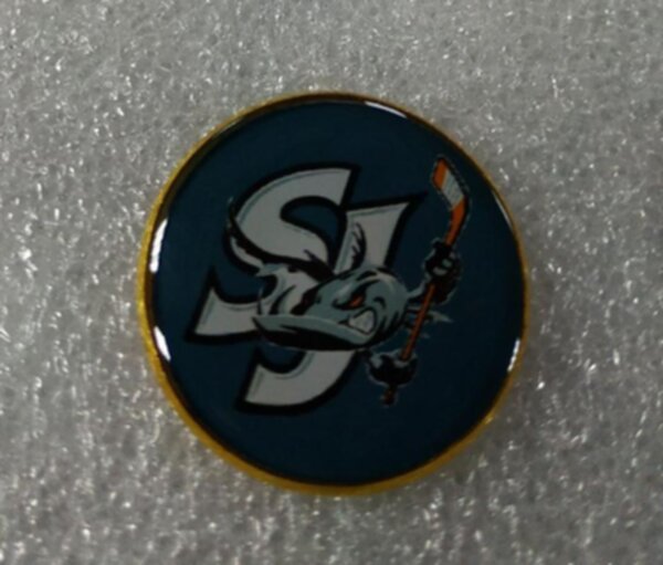 значок  San Jose  Barracuda  №1221  2,5 см металл+полимерная смола
