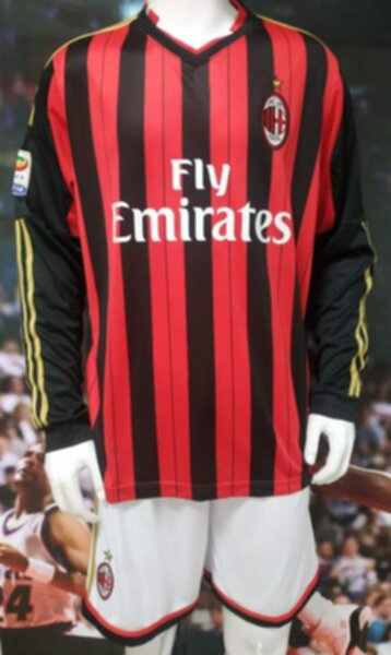 форма  AC Milan  длинный рукав