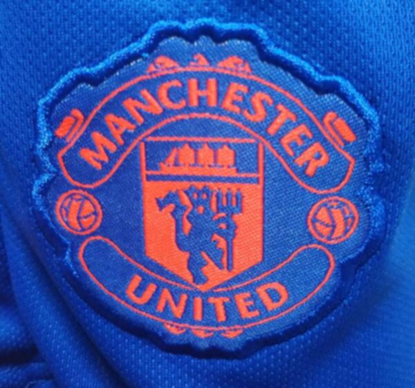 форма  Manchester United №7 RONALDO  2021-2022 гостевая