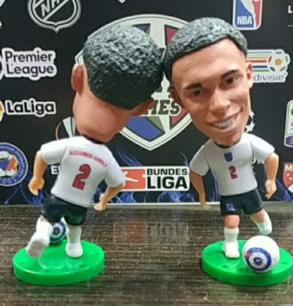 фигурка  Александер-Арнольд   2022  6,5см
