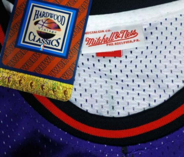 майка баскетбольная  Toronto Raptors №15 CARTER Mitchell & Ness