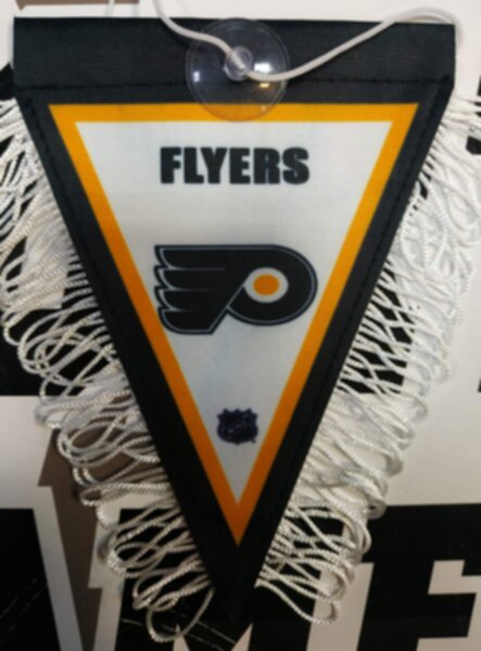 вымпел   Philadelphia Flyers  16 Х 11 см  матерчатый