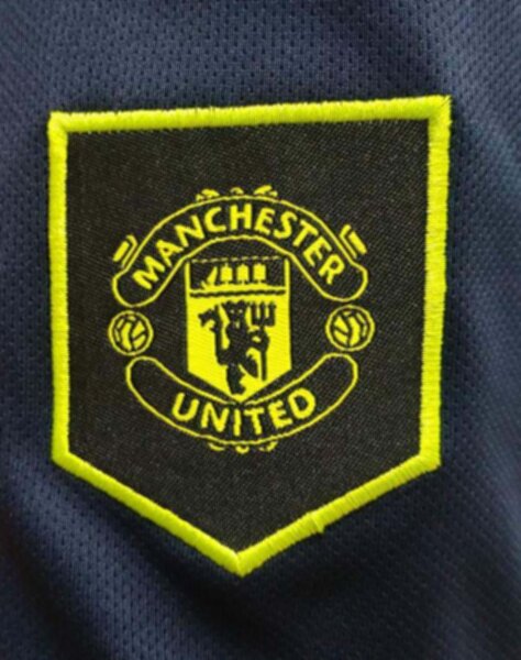 форма Manchester United  длинный рукав   2022-2023  резервная  полиэстер 100%