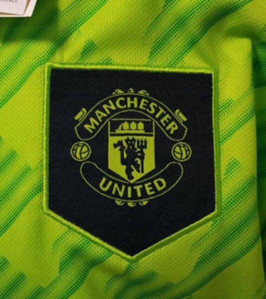форма Manchester United  длинный рукав   2022-2023  резервная  полиэстер 100%