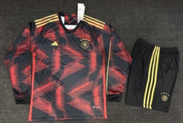 форма  сборной Германии длинный рукав  World Cup Qatar 2022 полиэстер 100%