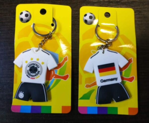 брелок форма сборной Германии