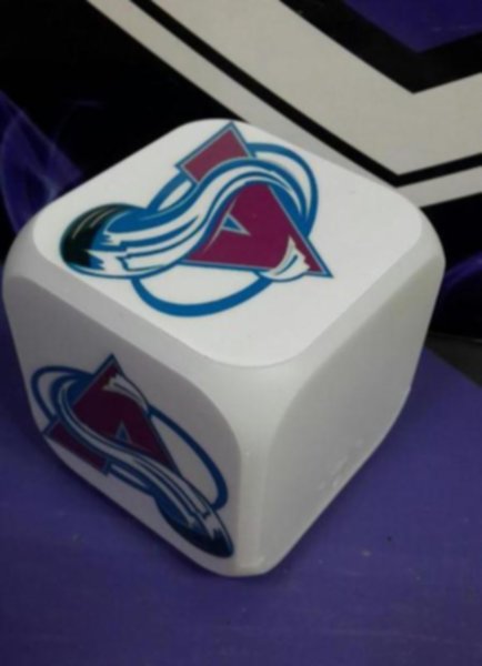 часы с LED Colorado Avalanche  8х8х8см