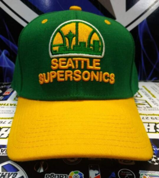 бейсболка  Seattle Supersonics Mitchell & Ness