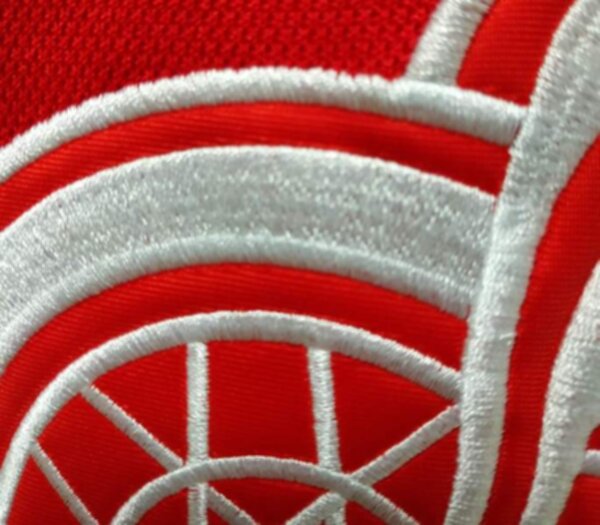 свитер хоккейный Detroit Red Wings  adidas
