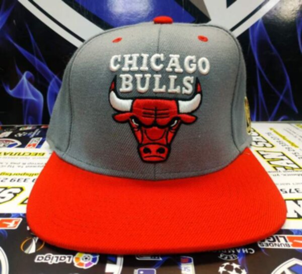 снэпбэк Chicago Bulls  Mitchell & Ness