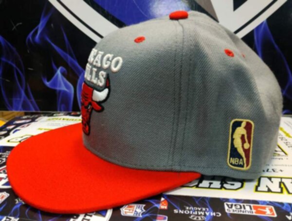 снэпбэк Chicago Bulls  Mitchell & Ness