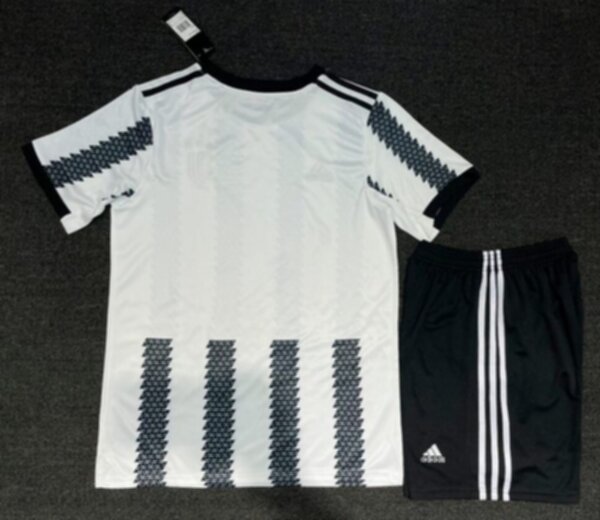 форма Juventus 2022-2023  adidas домашняя 