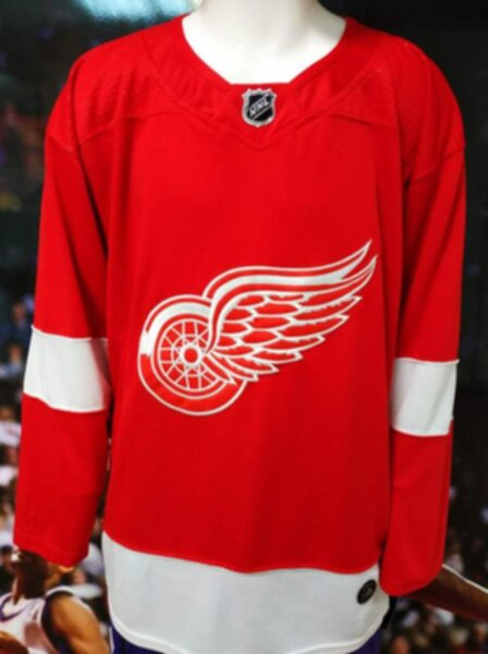 свитер хоккейный Detroit Red Wings  adidas