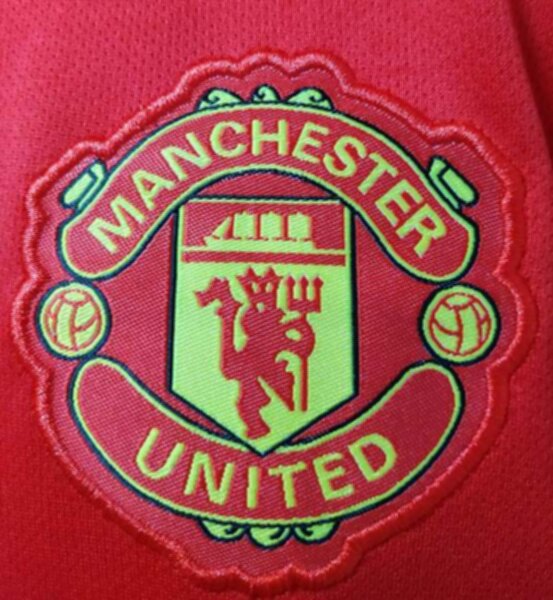 форма Manchester United  №18  B.FERNANDES  2021-2022  домашняя