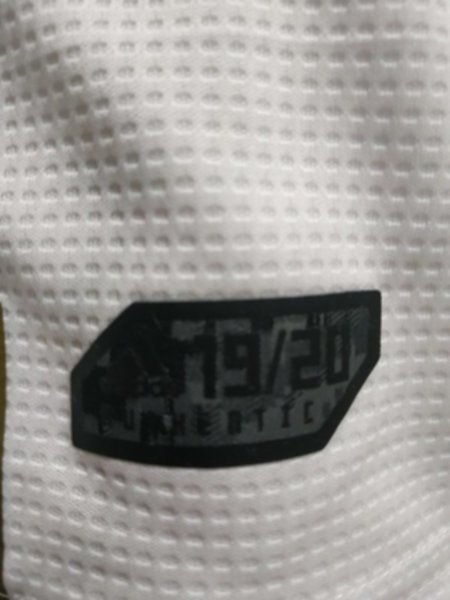 форма Real Madrid  2019-2020  домашняя