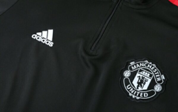 тренировочный костюм   Manchester United 2021-2022  Adidas полиэстер 100%