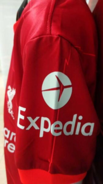 форма детская Liverpool  2021-2022  домашняя
