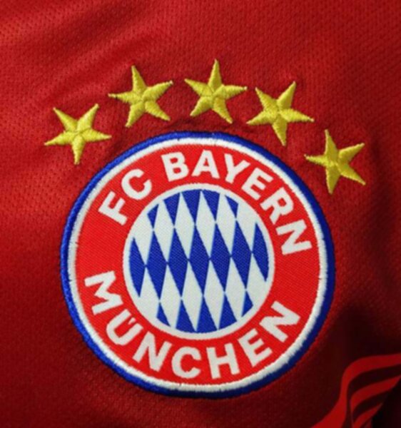 форма детская Bayern Munchen №9 LEWANDOVSKI 2021-2022  домашняя