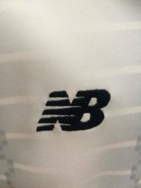 форма Liverpool   2019-2020  гостевая