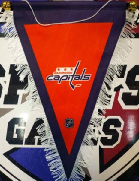 вымпел Washington Capitals   40 Х 25 см  матерчатый