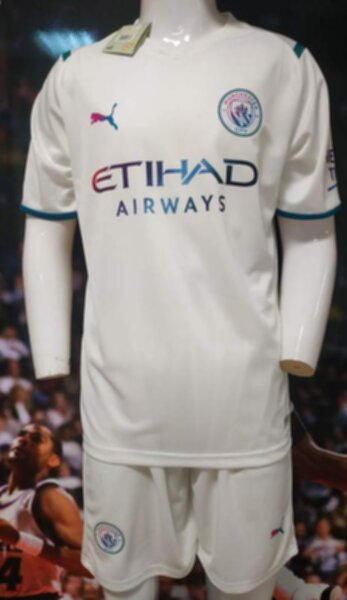 форма  Manchester City   2021-2022  гостевая