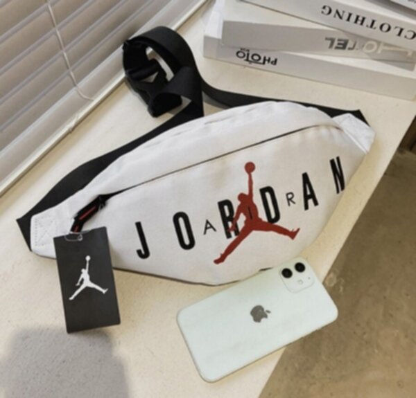 сумка Jordan 23см х 14см х 12см