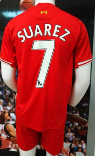 форма Liverpool  №7 SUAREZ  домашняя  2013-2014  Warrior