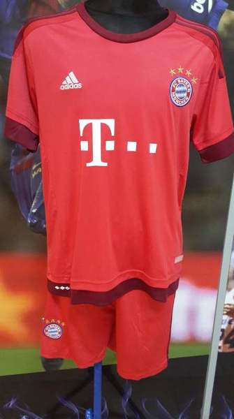 форма Bayern Munchen  2014-2015