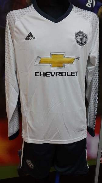 форма Manchester United  длинный рукав  2016-2017  резервная