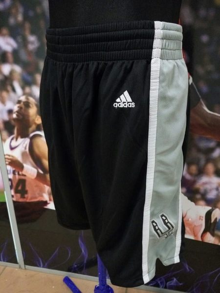 трусы баскетбольные San Antonio Spurs  adidas 