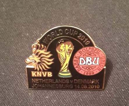 значок Netherlands-Denmark  №0466 металл  2,5 x 2см
